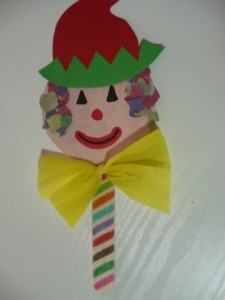 crafturi la petrecerea cu clown, clown party, activitati copii la petrecerea cu clown.activitati copii la petreceri, petreceri copii , organizare petreceri copii, jpg