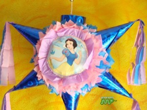 pinata cu alba ca zapada, pinata petreceri, pinata party
