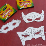 activitati la petrecere, colorat masti de super eroi, Super-Hero-Party-13-500x500