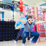 activitati petrecere cu super eroi, discoteca la petrecerea cu super eroi