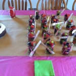 bufet de fructe petrecere masha si ursul