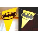 ghirlanda din stegulete cu batman pt petrecere cu super eroi