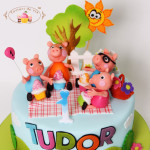 tort petrecere peppa pig